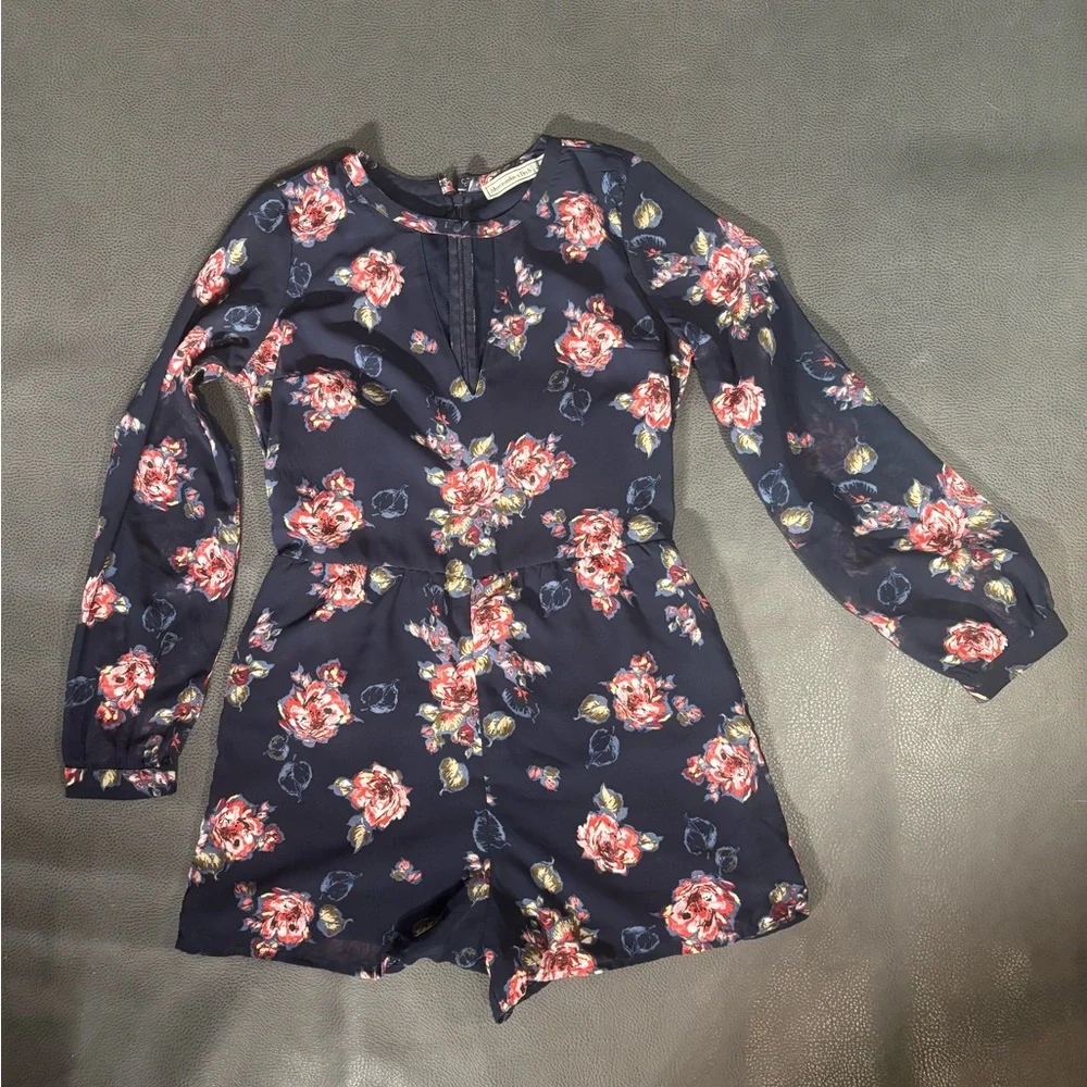 Abercrombie & Fitch Women’s Floral Long‑Sleeve Romper – Size 2 – Navy